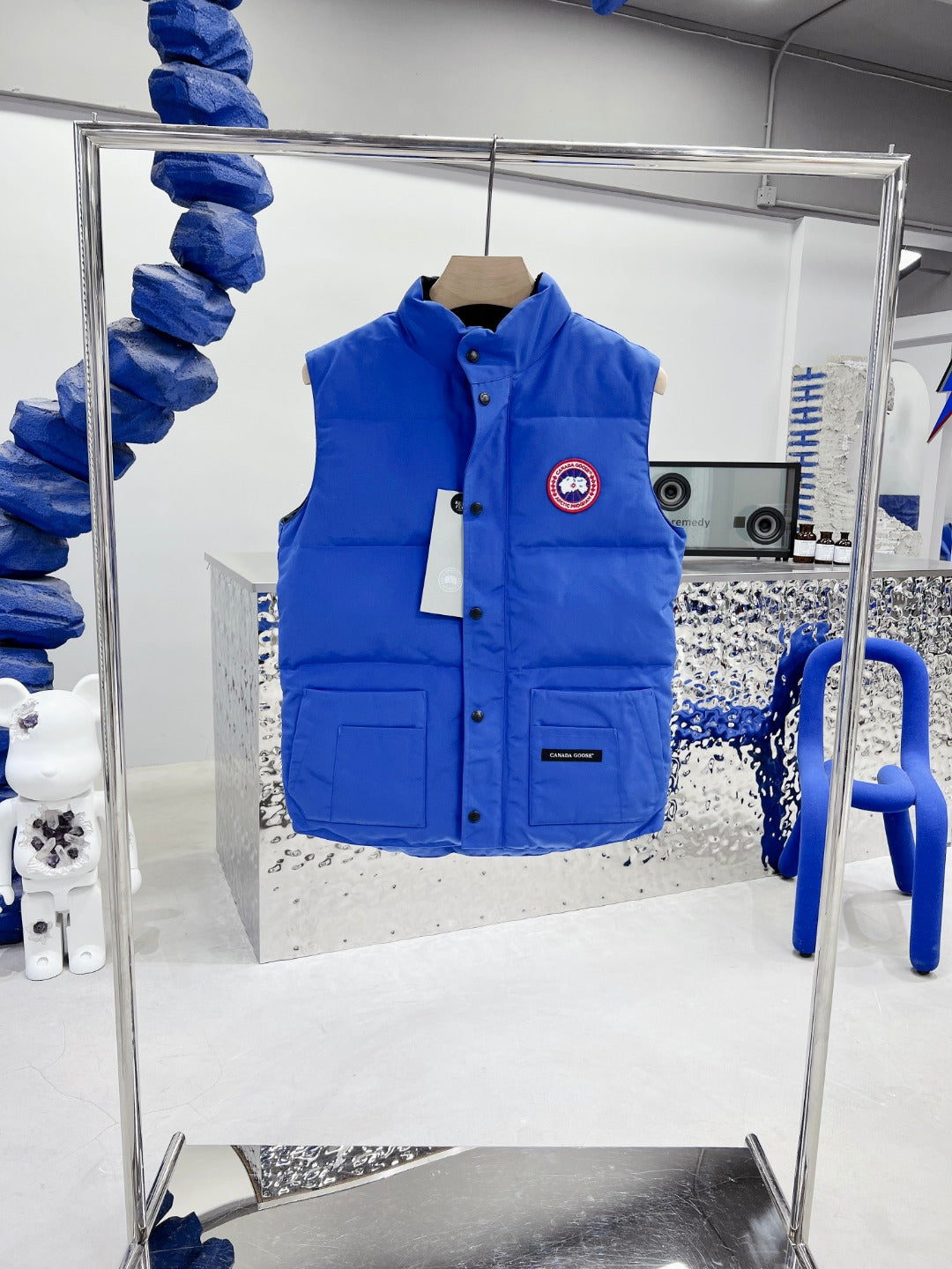 Canada Goose Freestyle Crew Vest - Stylish Couple Design
