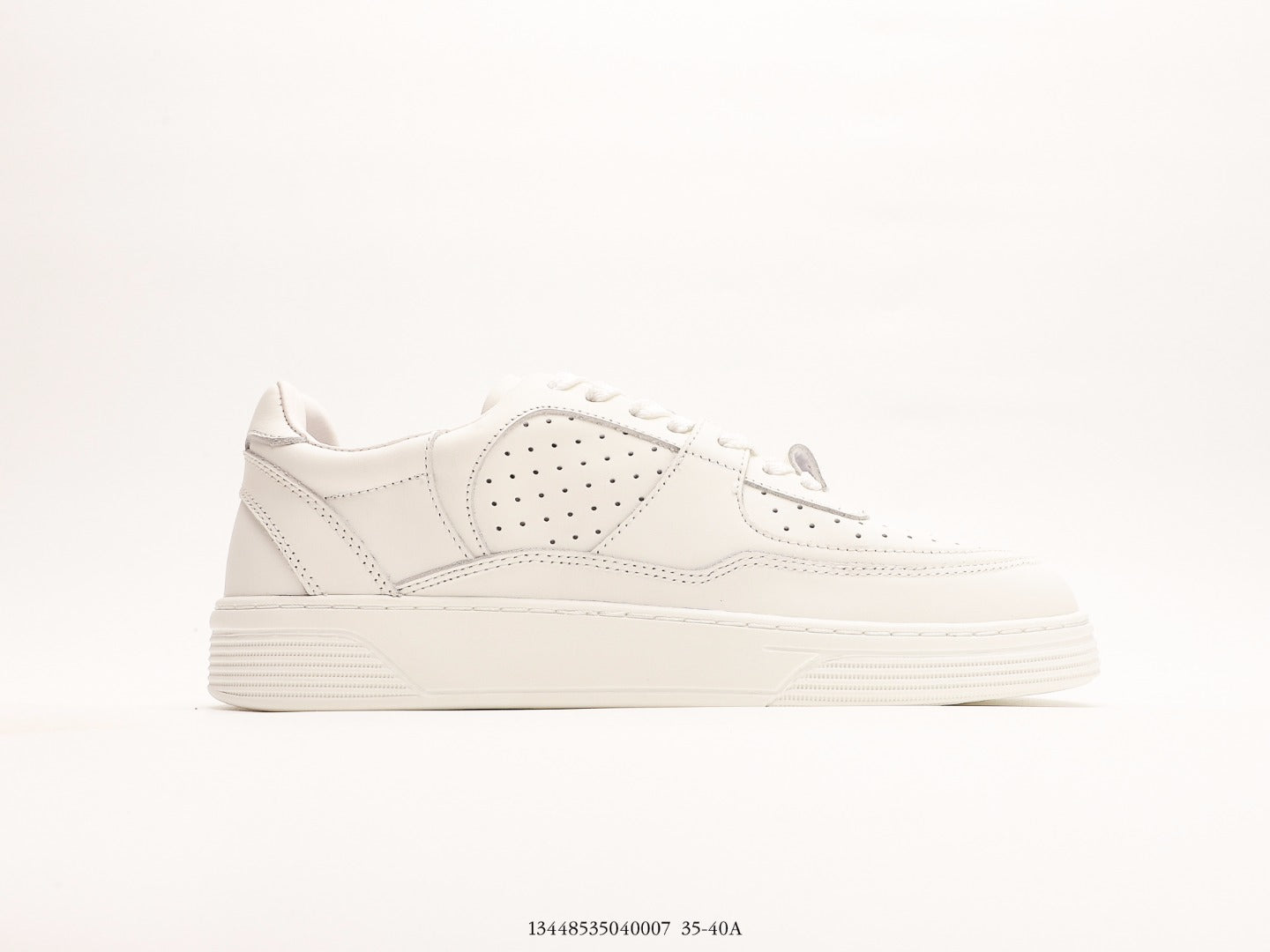 Chanel Fashionable Sports and Casual Shoes - Original Design