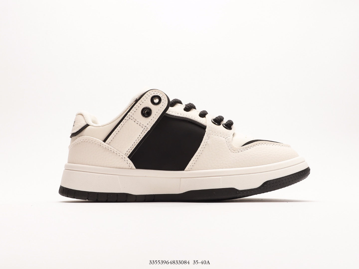 Chanel 23SS Metallic Casual Shoes â€“ Spring Vacation Series