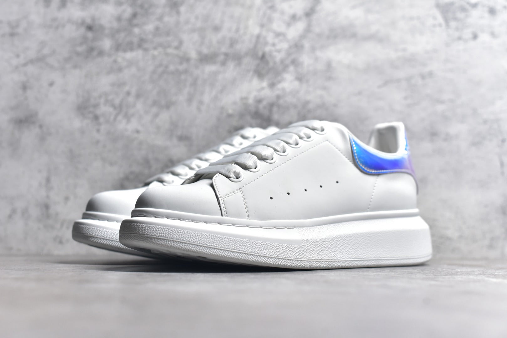 Alexander McQueen Men's White and Black Calfskin Lace-Up Sneakers