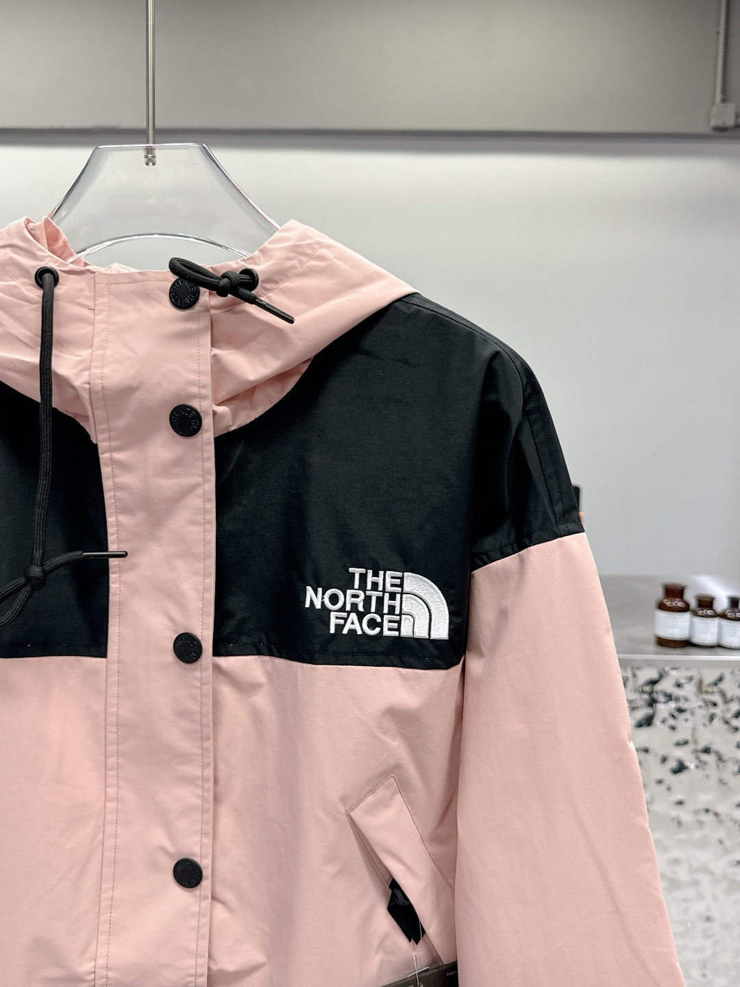 The North Face Women's Classic Short Jacket - Premium Dryvent Outdoor Jacket