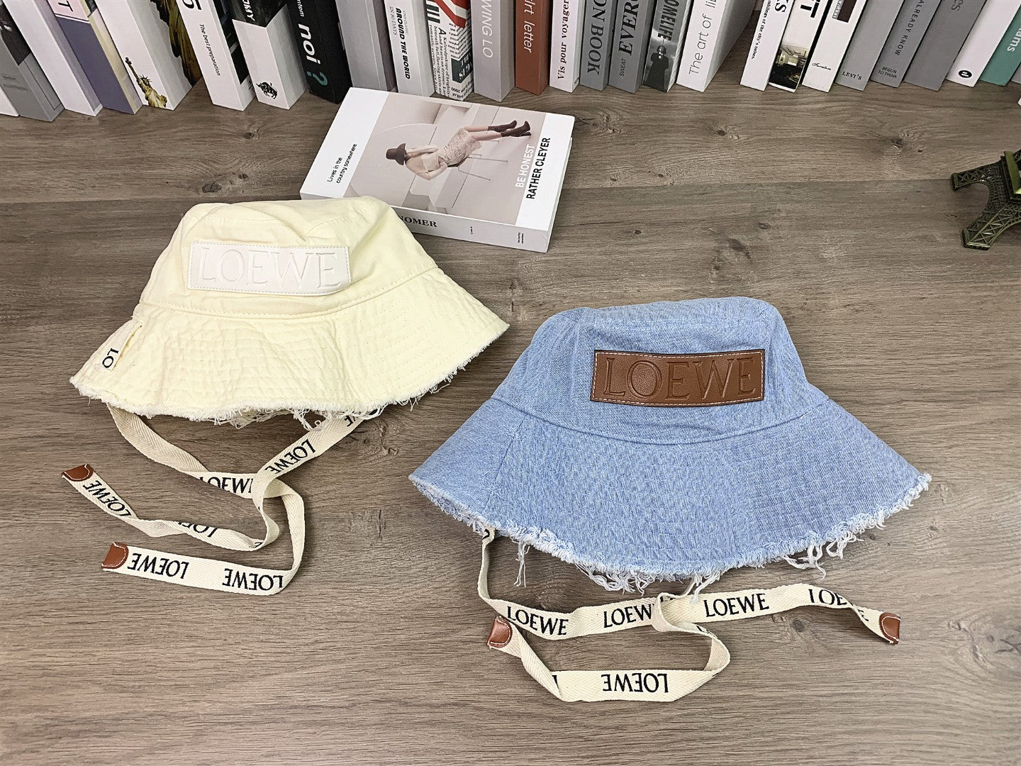 LOEWE Unisex Classic Fisherman Hat - Casual Outdoor Sun Hat in Beige and Blue