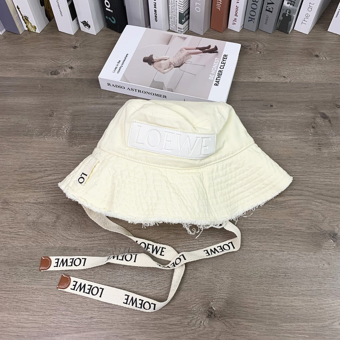 LOEWE Unisex Classic Fisherman Hat - Casual Outdoor Sun Hat in Beige and Blue